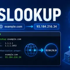Wynik komendy nslookup dla example.com pokazuje adres IP 93.184.216.34.