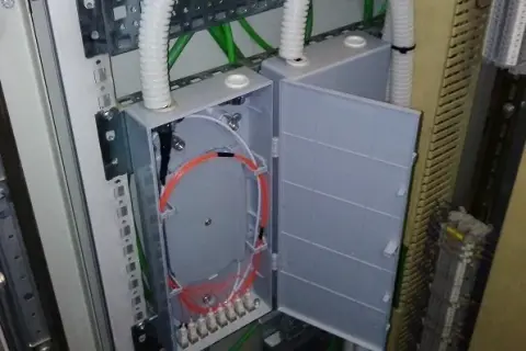 Ile zapłacisz za światłowód? Kabel, spawanie, montaż pełen koszt
