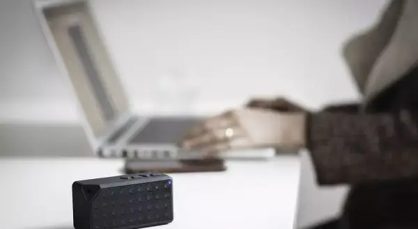 Jak podłączyć głośnik Bluetooth do laptopa? Krok po kroku i naprawa