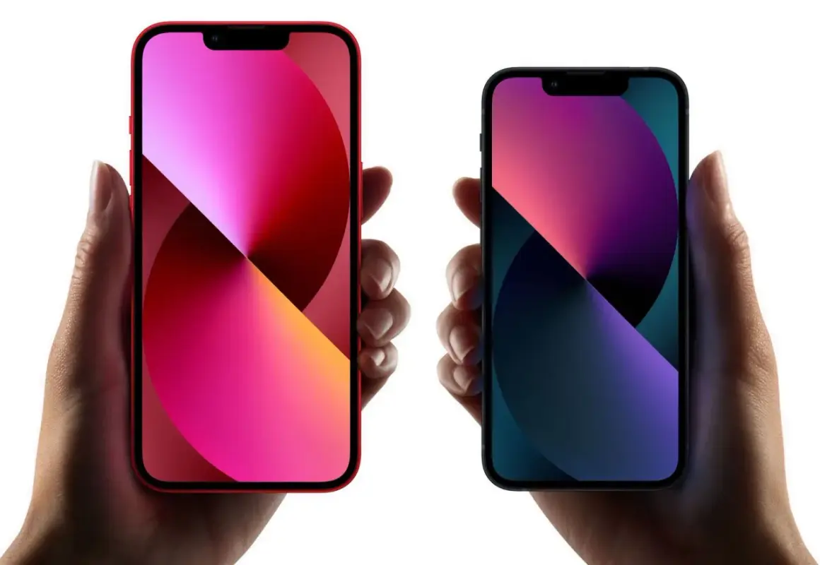 iPhone 13 vs 13 mini (2026): Który wybrać? Rozmiar czy bateria?