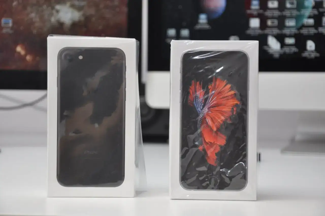 iOS 7 - Rewolucja iPhone'a? Co zmienił i czy warto dziś?