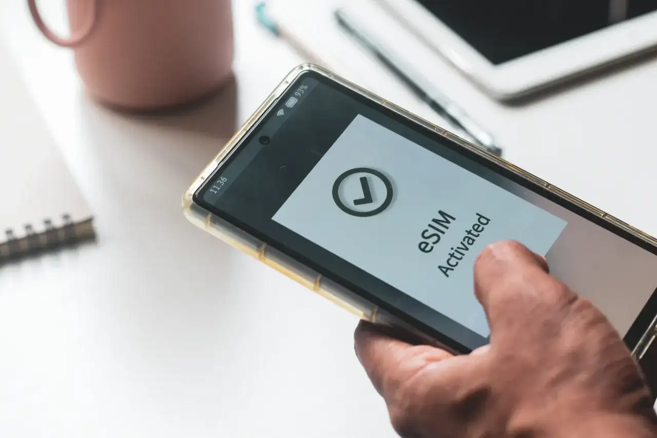Jak przenieść eSIM na nowy telefon - poradnik krok po kroku